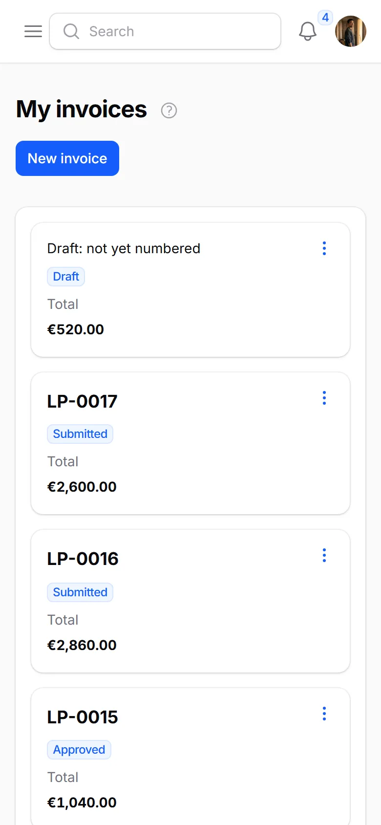 The crew app on a phone: My invoices